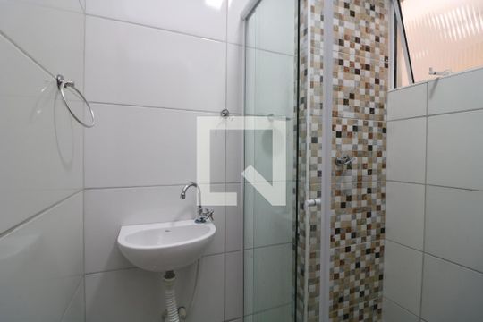 Banheiro de apartamento para alugar com 1 quarto, 30m² em Jardim Sao Cristovao, São Paulo