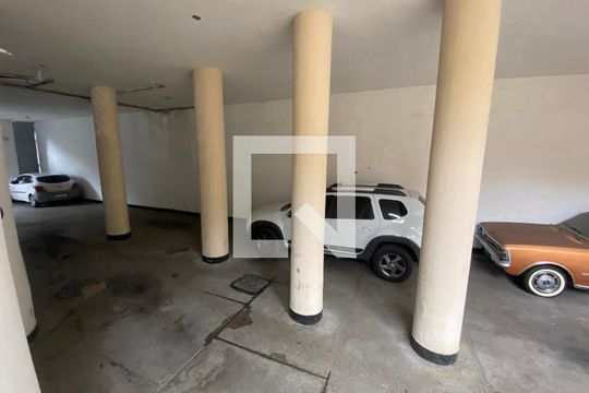 Garagem de apartamento para alugar com 2 quartos, 83m² em Praça da Bandeira, Rio de Janeiro