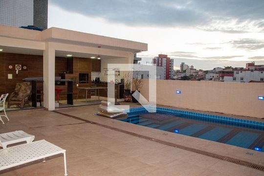 Área comum - Piscina de casa à venda com 3 quartos, 220m² em Bairro da Glória, Contagem
