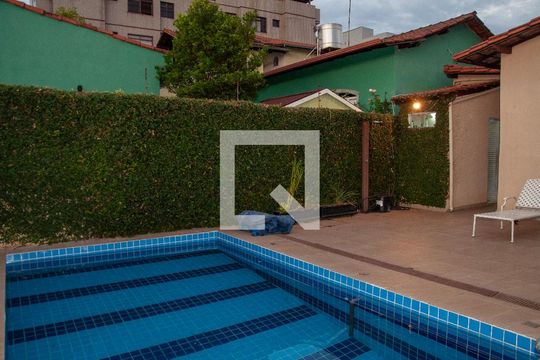 Área comum - Piscina de casa à venda com 3 quartos, 220m² em Bairro da Glória, Contagem
