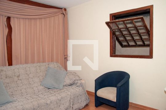 quarto 1 de casa à venda com 3 quartos, 220m² em Bairro da Glória, Contagem