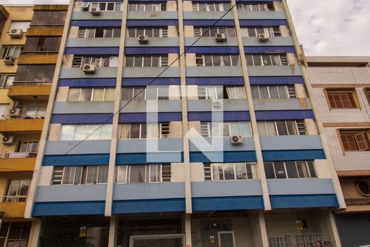 Fachada de apartamento para alugar com 1 quarto, 32m² em Centro Histórico, Porto Alegre