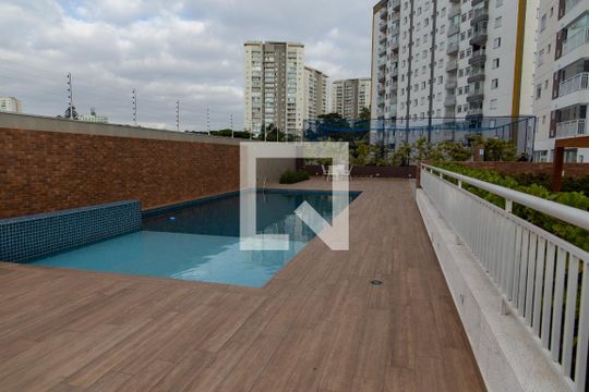 Piscina de apartamento para alugar com 2 quartos, 51m² em Centro, Diadema