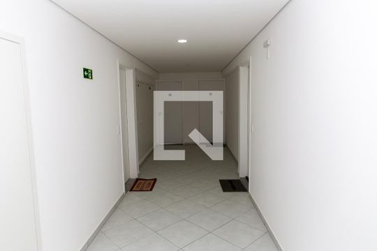 Hall de Entrada de apartamento para alugar com 2 quartos, 51m² em Centro, Diadema