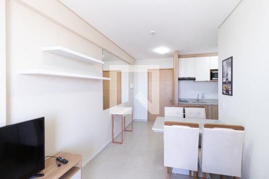 Sala de apartamento para alugar com 2 quartos, 50m² em Centro, Osasco