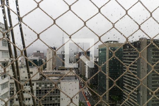 Suíte 2 de apartamento para alugar com 2 quartos, 106m² em Bela Vista, São Paulo