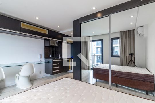 Kitnet/Studio à venda com 1 quarto, 25m² em Indianópolis, São Paulo