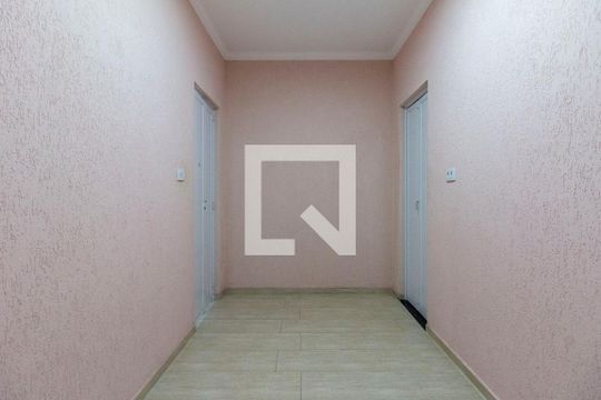 Closet Quarto 1 - Suite de casa para alugar com 5 quartos, 400m² em Cidade Líder, São Paulo