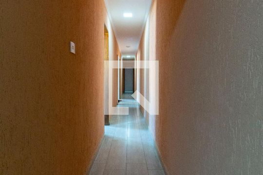 Corredor de casa para alugar com 5 quartos, 400m² em Cidade Líder, São Paulo