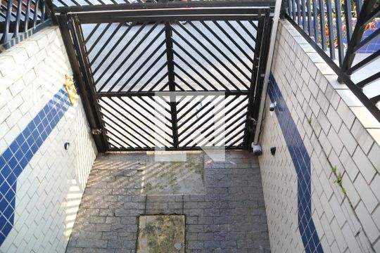 Rampa da Garagem de apartamento para alugar com 1 quarto, 56m² em Aviação, Praia Grande