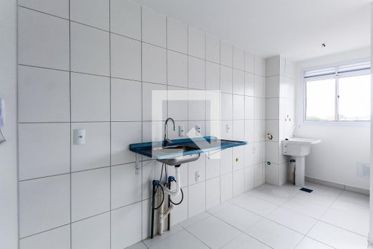 Cozinha de apartamento à venda com 2 quartos, 57m² em Bom Jesus, Porto Alegre