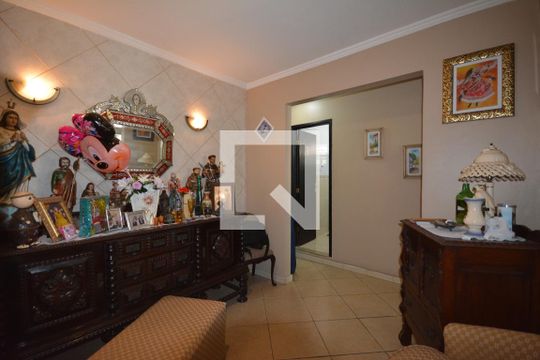 Sala de casa à venda com 4 quartos, 250m² em Irajá, Rio de Janeiro