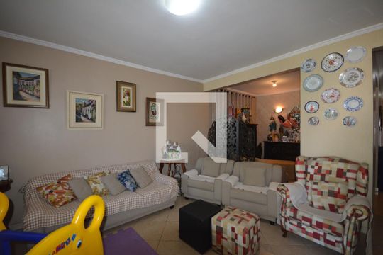 Casa à venda com 4 quartos, 250m² em Irajá, Rio de Janeiro