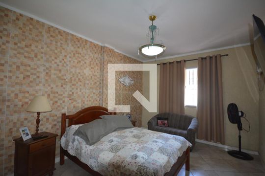 Quarto 1 suite de casa à venda com 4 quartos, 250m² em Irajá, Rio de Janeiro