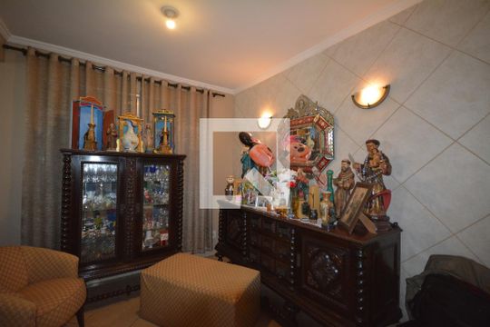 Sala de casa à venda com 4 quartos, 250m² em Irajá, Rio de Janeiro