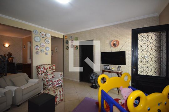 Sala de casa à venda com 4 quartos, 250m² em Irajá, Rio de Janeiro