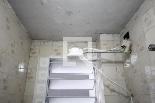 Banheiro de apartamento à venda com 1 quarto, 32m² em Sé, São Paulo