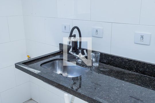 Cozinha de apartamento para alugar com 1 quarto, 44m² em Vila America, São Paulo
