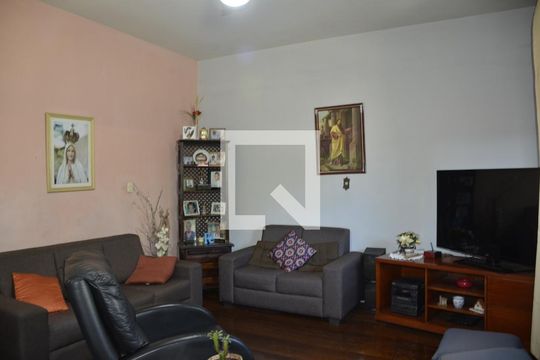 Casa à venda com 6 quartos, 277m² em Fonseca, Niterói