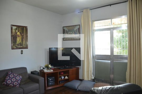 Sala 1 de casa à venda com 6 quartos, 277m² em Fonseca, Niterói