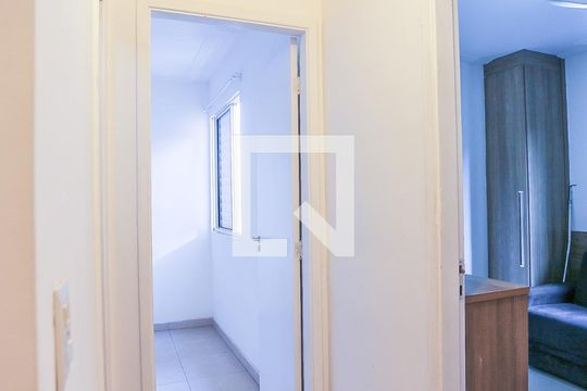 Corredor de casa de condomínio à venda com 2 quartos, 65m² em Jardim Sarah, São Paulo