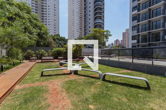 Área comum de kitnet/studio para alugar com 1 quarto, 27m² em Vila Olímpia, São Paulo