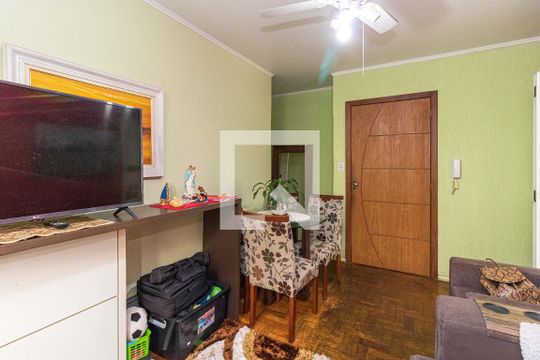 Sala de apartamento para alugar com 2 quartos, 57m² em Petrópolis, Porto Alegre