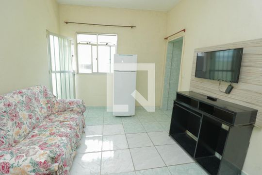 Sala de kitnet/studio para alugar com 1 quarto, 50m² em Jardim Vila Nova, Duque de Caxias