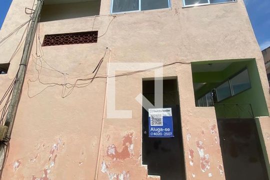 Fachada de kitnet/studio para alugar com 1 quarto, 50m² em Jardim Vila Nova, Duque de Caxias