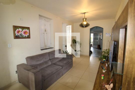 Casa à venda com 5 quartos, 200m² em Cachambi, Rio de Janeiro