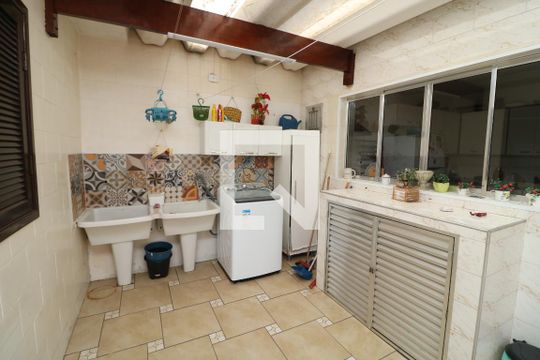Área de Serviço de casa à venda com 4 quartos, 300m² em Jardim Avelino, São Paulo