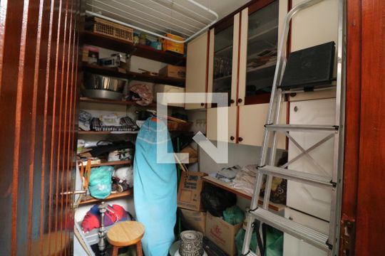  Armários de casa à venda com 4 quartos, 300m² em Jardim Avelino, São Paulo