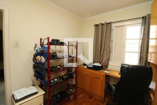 Quarto 2 de casa à venda com 4 quartos, 300m² em Jardim Avelino, São Paulo