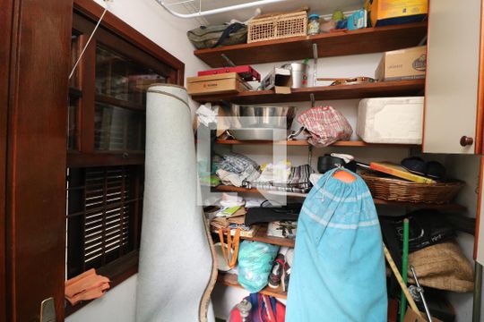  Armários de casa à venda com 4 quartos, 300m² em Jardim Avelino, São Paulo