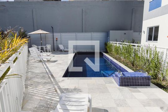 Piscina de apartamento à venda com 1 quarto, 27m² em Barra Funda, São Paulo