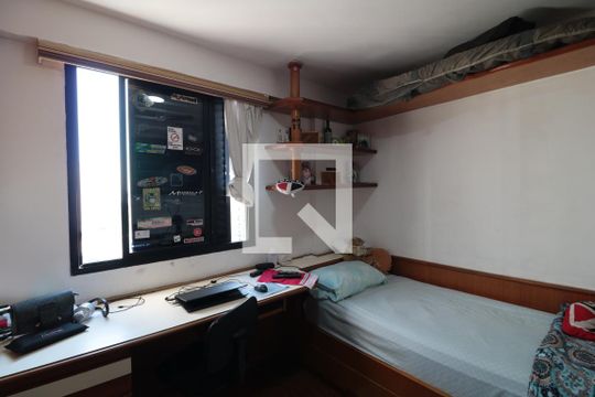 Apartamento à venda com 3 quartos, 80m² em Vila Regente Feijó, São Paulo