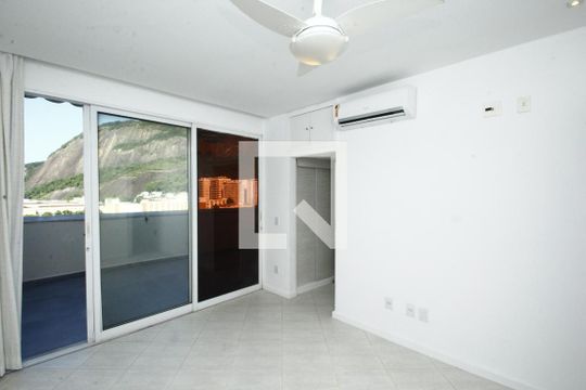 Quarto Suíte de apartamento à venda com 2 quartos, 150m² em Botafogo, Rio de Janeiro