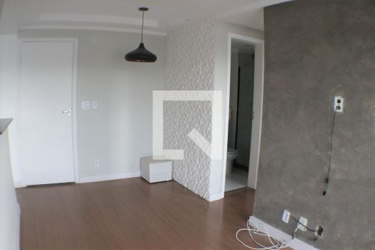 Sala de apartamento para alugar com 2 quartos, 50m² em Taquara, Rio de Janeiro