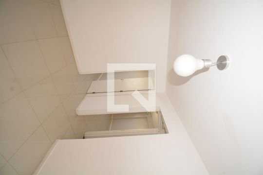 Sala de apartamento à venda com 2 quartos, 45m² em Irajá, Rio de Janeiro