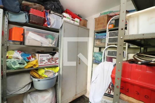 Quarto de Serviço de casa à venda com 3 quartos, 200m² em Jardim Vila Formosa, São Paulo