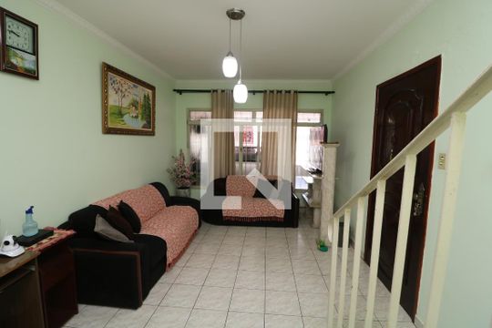 Casa à venda com 3 quartos, 200m² em Jardim Vila Formosa, São Paulo