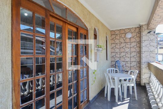 Varanda da Sala de casa para alugar com 2 quartos, 160m² em Jardim Moreira, Guarulhos