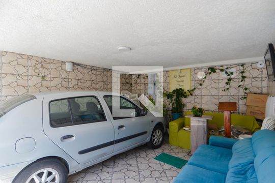 Garagem de casa para alugar com 2 quartos, 160m² em Jardim Moreira, Guarulhos