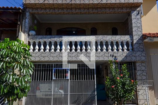 Fachada de casa para alugar com 2 quartos, 160m² em Jardim Moreira, Guarulhos