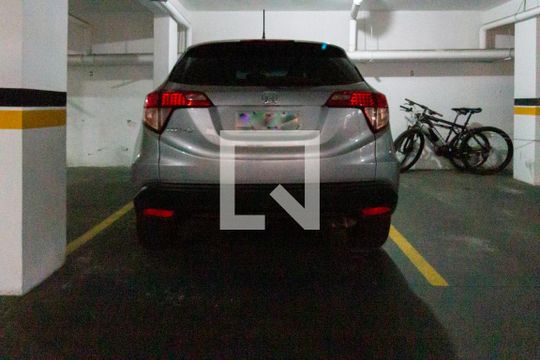 Garagem de apartamento para alugar com 1 quarto, 45m² em Portão, Curitiba