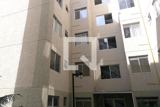 Fachada do bloco de apartamento para alugar com 2 quartos, 39m² em Vila Nova Bonsucesso, Guarulhos