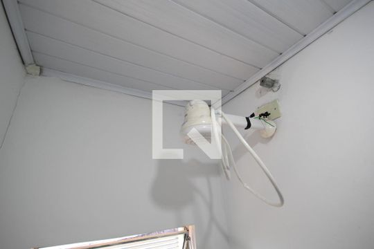 Banheiro de apartamento para alugar com 1 quarto, 19m² em Vila Yara, Osasco