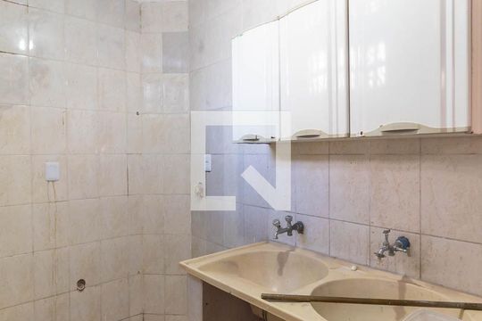 Área de serviço de casa à venda com 5 quartos, 300m² em Jardim Eliane, São Paulo