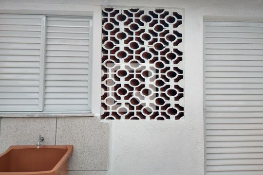 Fachada de kitnet/studio para alugar com 1 quarto, 50m² em Inhauma, Rio de Janeiro