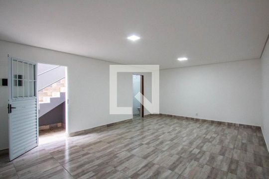 Sala de casa para alugar com 1 quarto, 70m² em Jardim Rosalina, Cotia